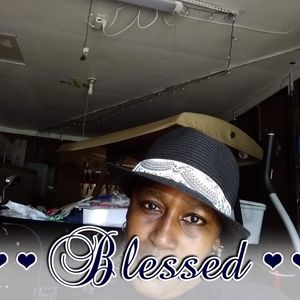 Meet your Posher, Albertha